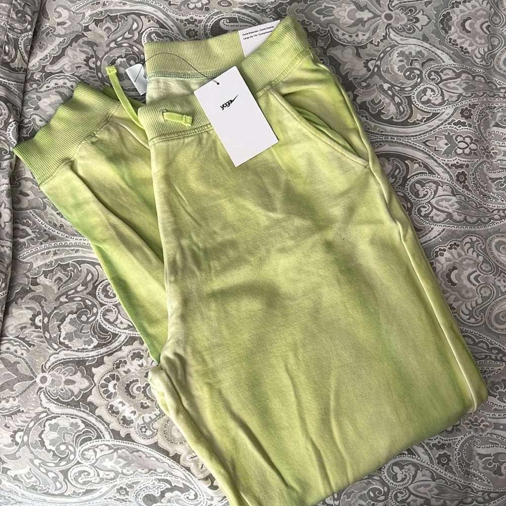 Nike Yoga Luxe Sweatpants